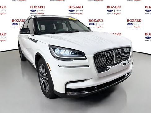 Certified 2023 Lincoln Aviator 2WD w/ Premium Package image 1