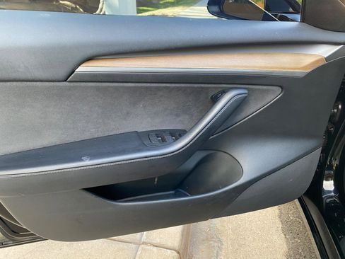 Used 2022 Tesla Model 3 Long Range image 21