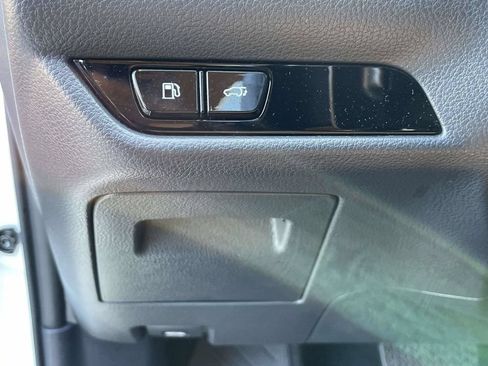 Used 2025 Lexus NX 250 FWD w/ Towing Package (2000 Lbs) image 27