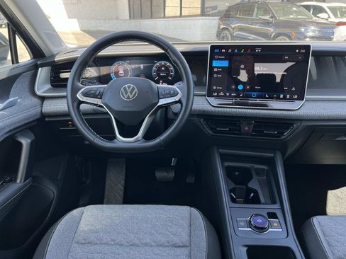 Used 2025 Volkswagen Tiguan S FWD image 7