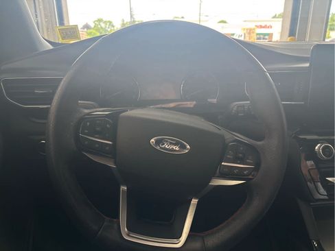 Used 2023 Ford Explorer ST-Line w/ Class IV Trailer Tow Package AWD/4WD image 12