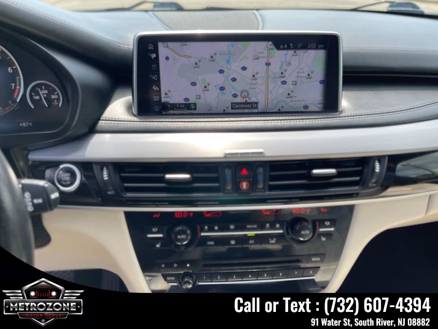 Used 2017 BMW X5 xDrive50i w/ Executive Package AWD/4WD image 29