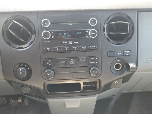 Used 2015 Ford F250 XL w/ XL Value Package AWD/4WD image 19