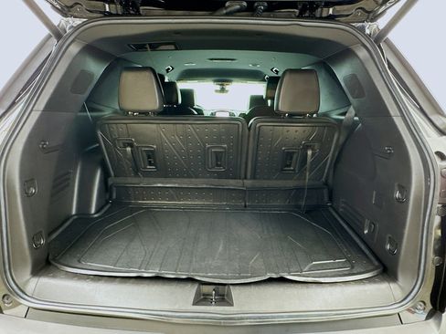 Used 2022 Chevrolet Traverse RS w/ LPO, Floor Liner Package image 17