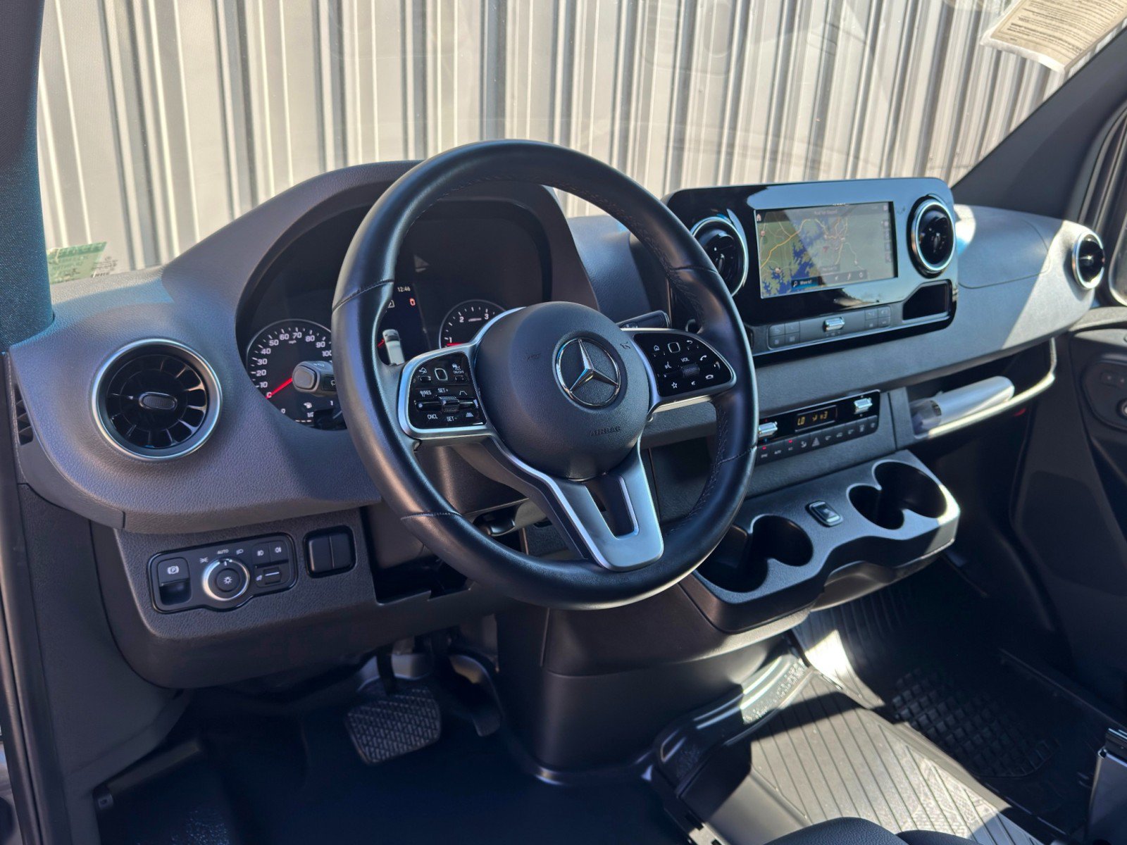 Used 2023 Mercedes-Benz Sprinter 2500 image 13