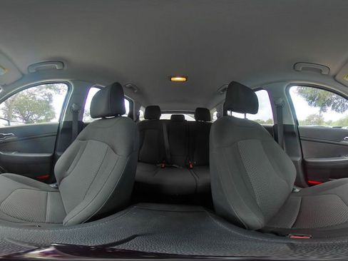 Used 2025 Kia Sportage LX FWD image 40