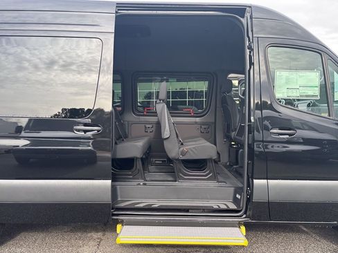 New 2026 Mercedes-Benz Sprinter 2500 image 18