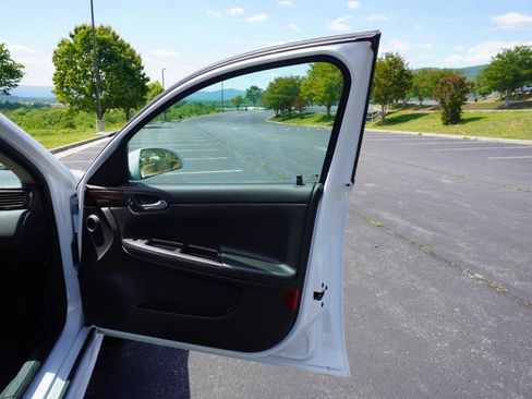 Used 2013 Chevrolet Impala LT FWD image 20