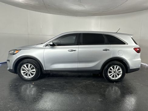 Used 2019 Kia Sorento L image 7