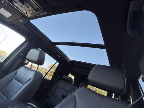 Used 2022 Chevrolet Tahoe RST w/ Luxury Package image 27