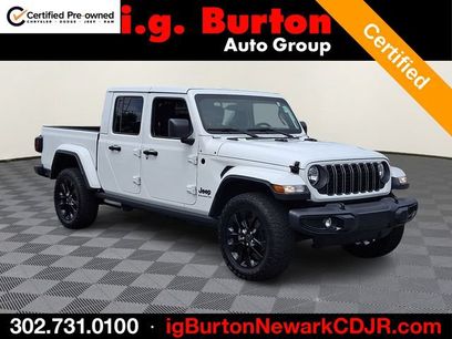 Used 2025 Jeep Gladiator Sport
