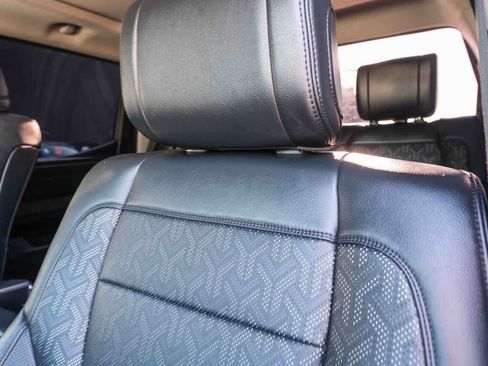 Used 2024 Toyota Tundra Limited AWD/4WD image 21