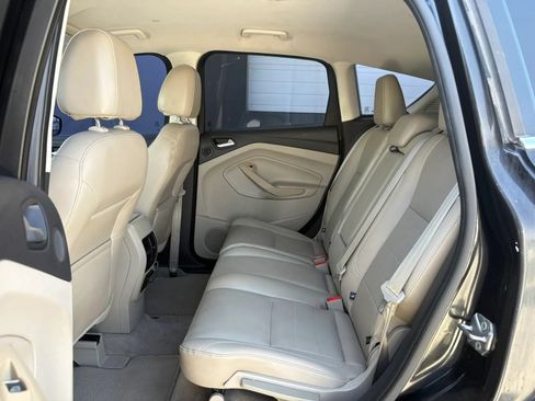Used 2013 Ford C-MAX SEL FWD image 12