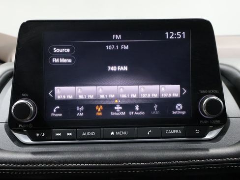 Used 2023 Nissan Rogue S image 27