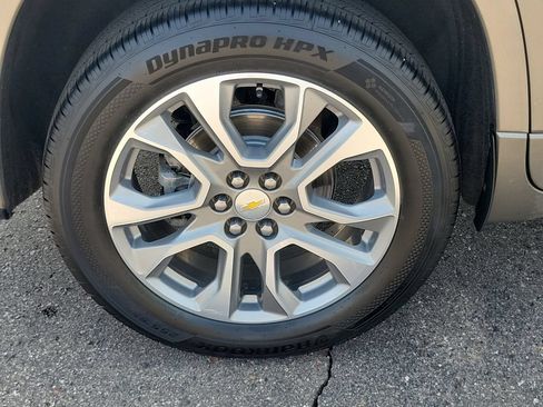 Used 2020 Chevrolet Traverse Premier w/ LPO, Floor Liner Package AWD/4WD image 37