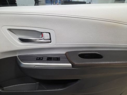 Used 2021 Toyota Sienna XSE w/ XSE Plus Package image 20