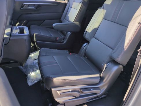 New 2026 Chevrolet Suburban RST image 86