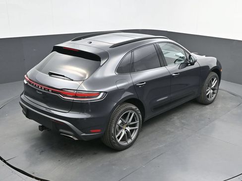 New 2026 Porsche Macan AWD/4WD image 30