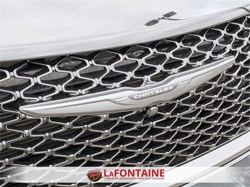 New 2026 Chrysler Pacifica Select w/ S Appearance Package image 9