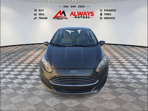 Used 2016 Ford Fiesta SE FWD image 2