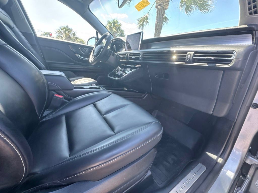 Certified 2022 Lincoln Corsair FWD image 23