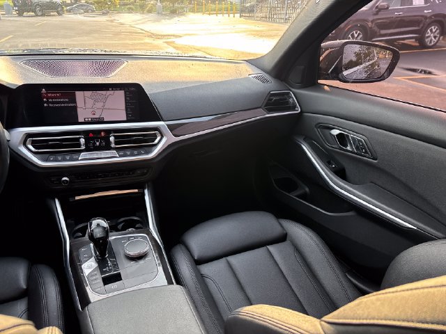 Used 2019 BMW 330i xDrive Sedan w/ Driving Assistance Package AWD/4WD image 26