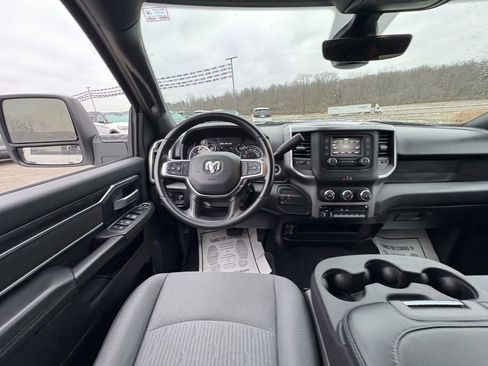 Used 2024 RAM 3500 Big Horn image 33