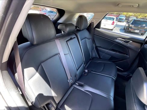 Used 2023 Kia Sportage EX image 18