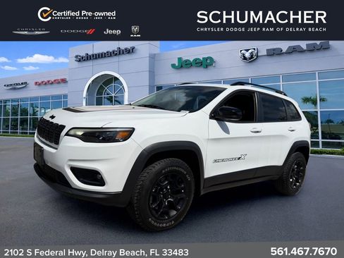 Certified 2022 Jeep Cherokee Latitude AWD/4WD image 3