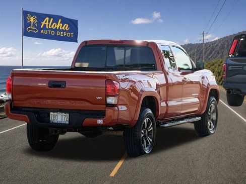 Used 2016 Toyota Tacoma SR5 RWD image 5