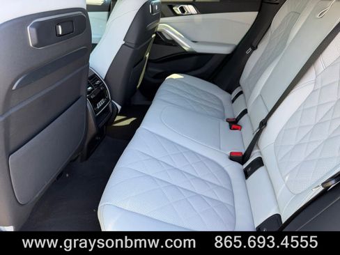 Used 2025 BMW X6 M60i AWD/4WD image 14
