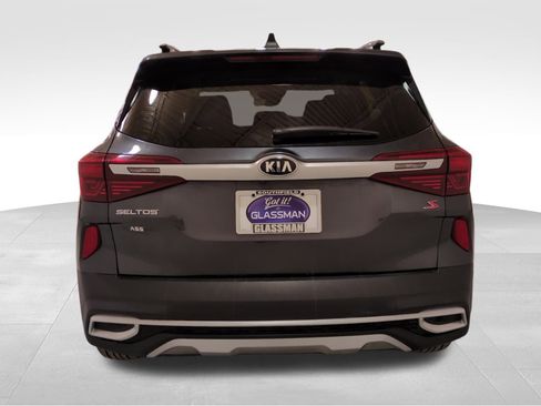 Certified 2021 Kia Seltos S image 6