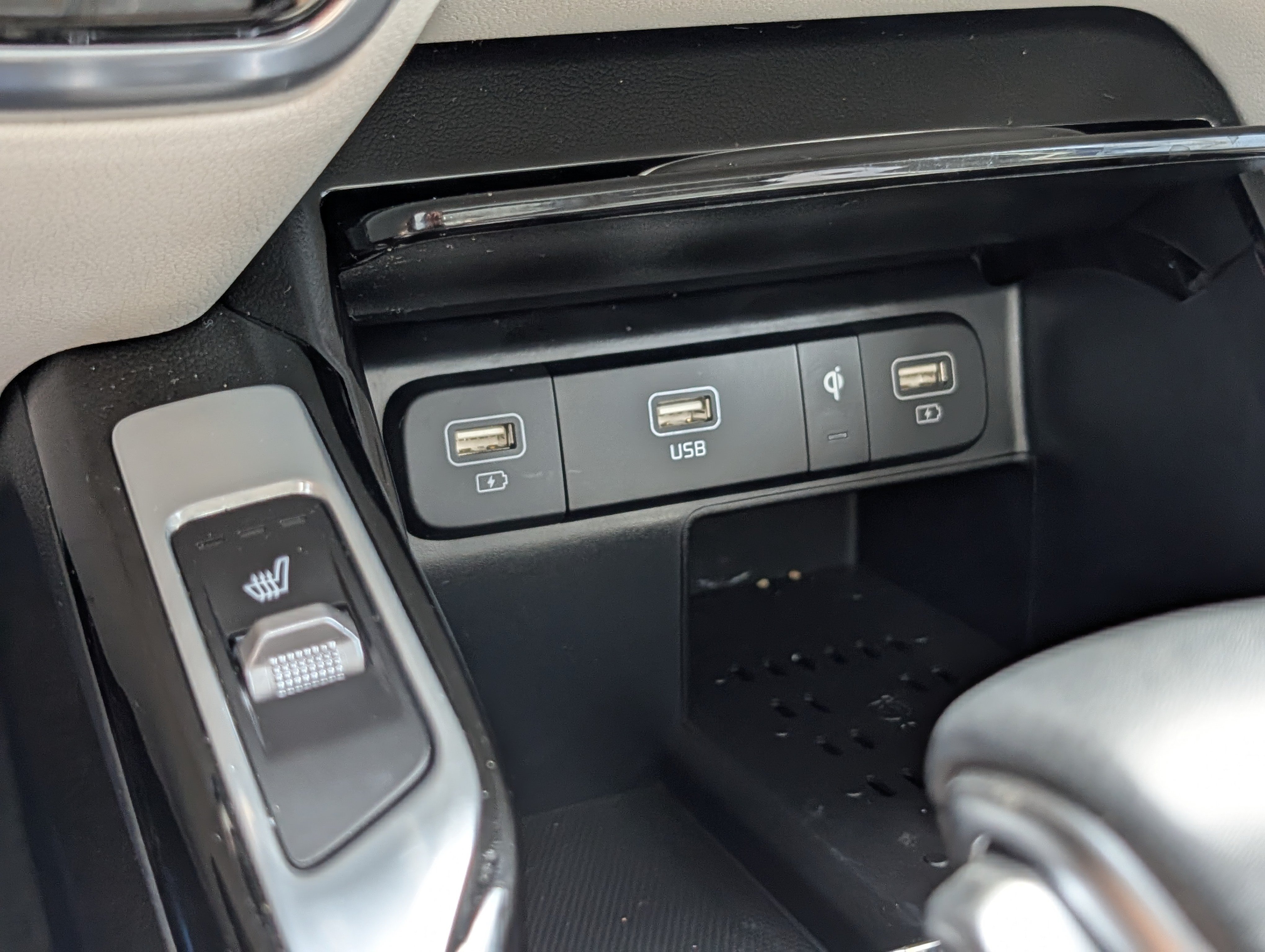 Used 2023 Kia Sorento SX AWD/4WD image 31