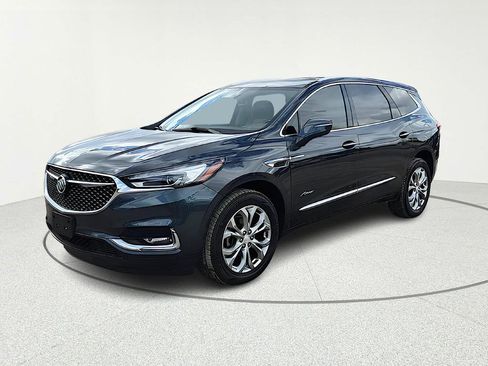 Used 2020 Buick Enclave Avenir w/ Avenir Technology Package image 2