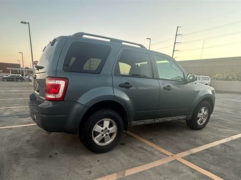 Used 2010 Ford Escape XLT FWD image 5