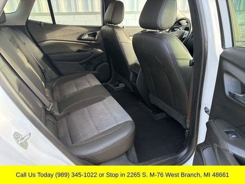 Used 2024 Chevrolet Trax LT w/ Driver Confidence Package FWD image 37