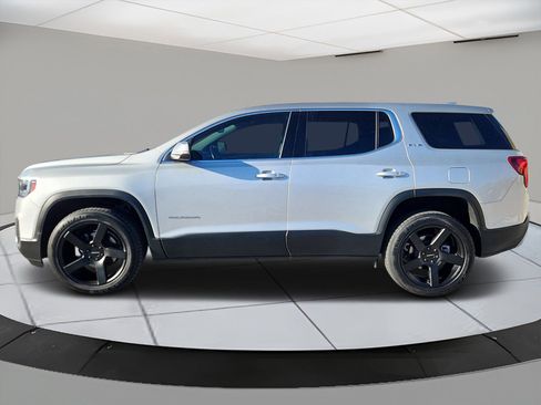 Used 2020 GMC Acadia SLE image 2