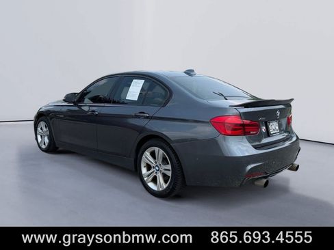 Used 2017 BMW 330i xDrive Sedan AWD/4WD image 5