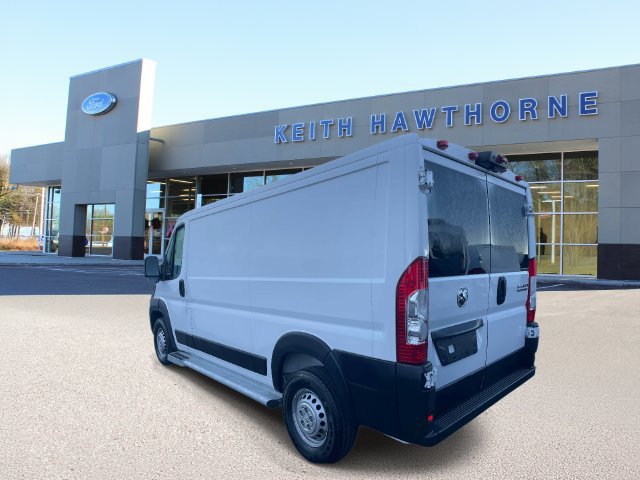 Used 2025 RAM ProMaster 2500 w/ U-Haul Equipment Group FWD image 4