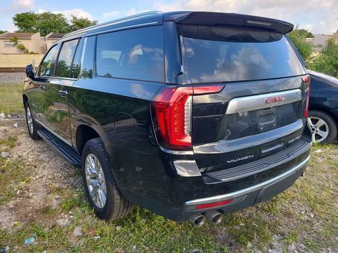 Used 2024 GMC Yukon XL Denali image 2