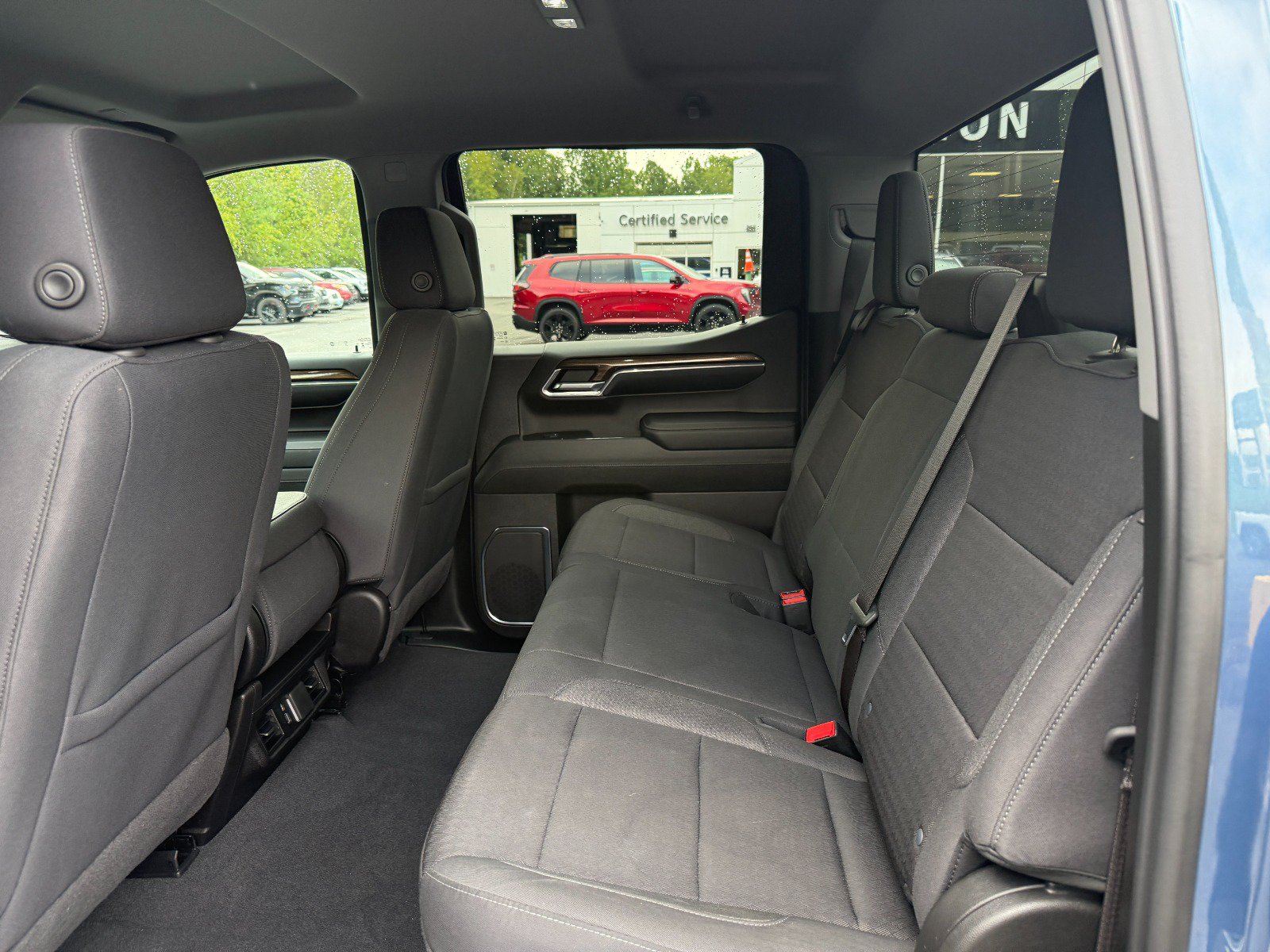 Certified 2024 Chevrolet Silverado 1500 LT AWD/4WD image 16
