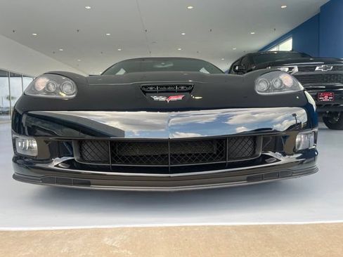 Certified 2013 Chevrolet Corvette Grand Sport w/ 3LT Preferred Equipment Group RWD image 13