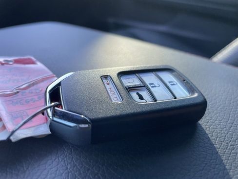 Used 2025 Honda Passport Black Edition image 23