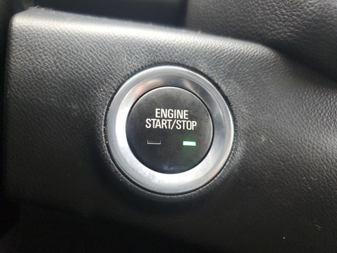 Used 2022 GMC Terrain AT4 image 28