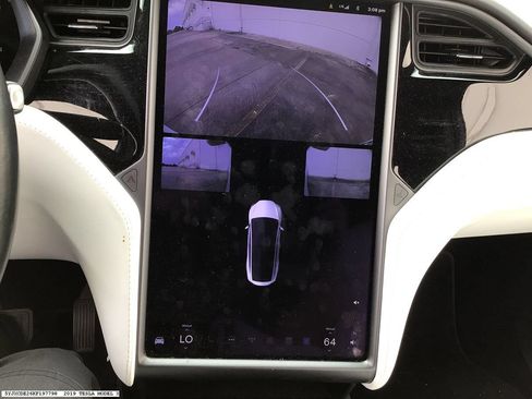 Used 2019 Tesla Model X 75D AWD/4WD image 9