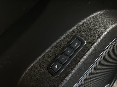 Used 2019 GMC Yukon XL Denali AWD/4WD image 24