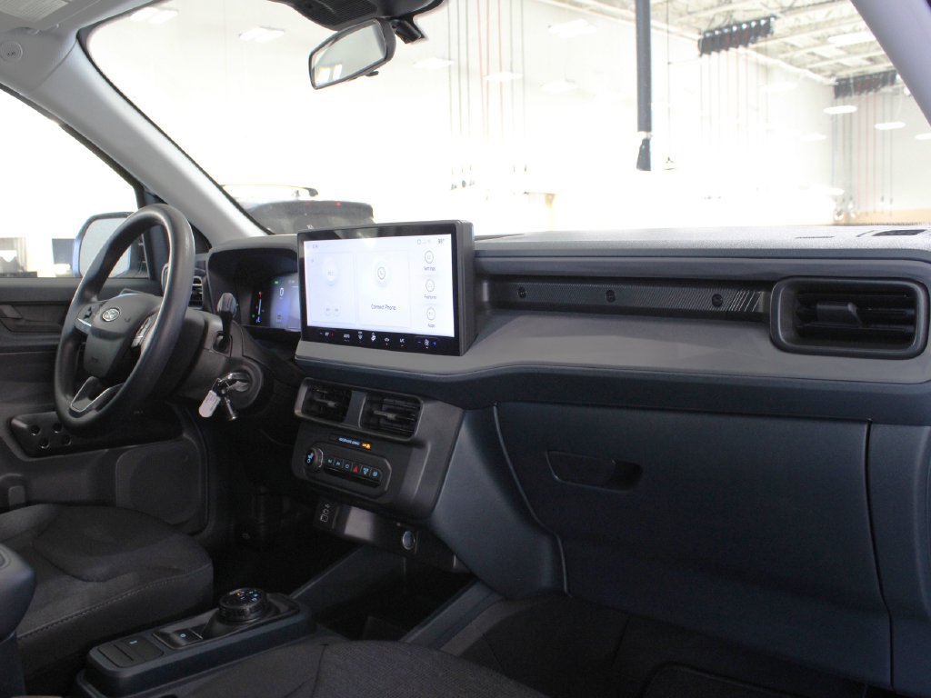 Used 2025 Ford Maverick XL FWD image 17