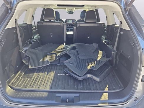 Used 2021 Toyota Highlander Platinum image 39