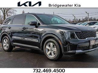 Certified 2025 Kia Sorento LX video 1