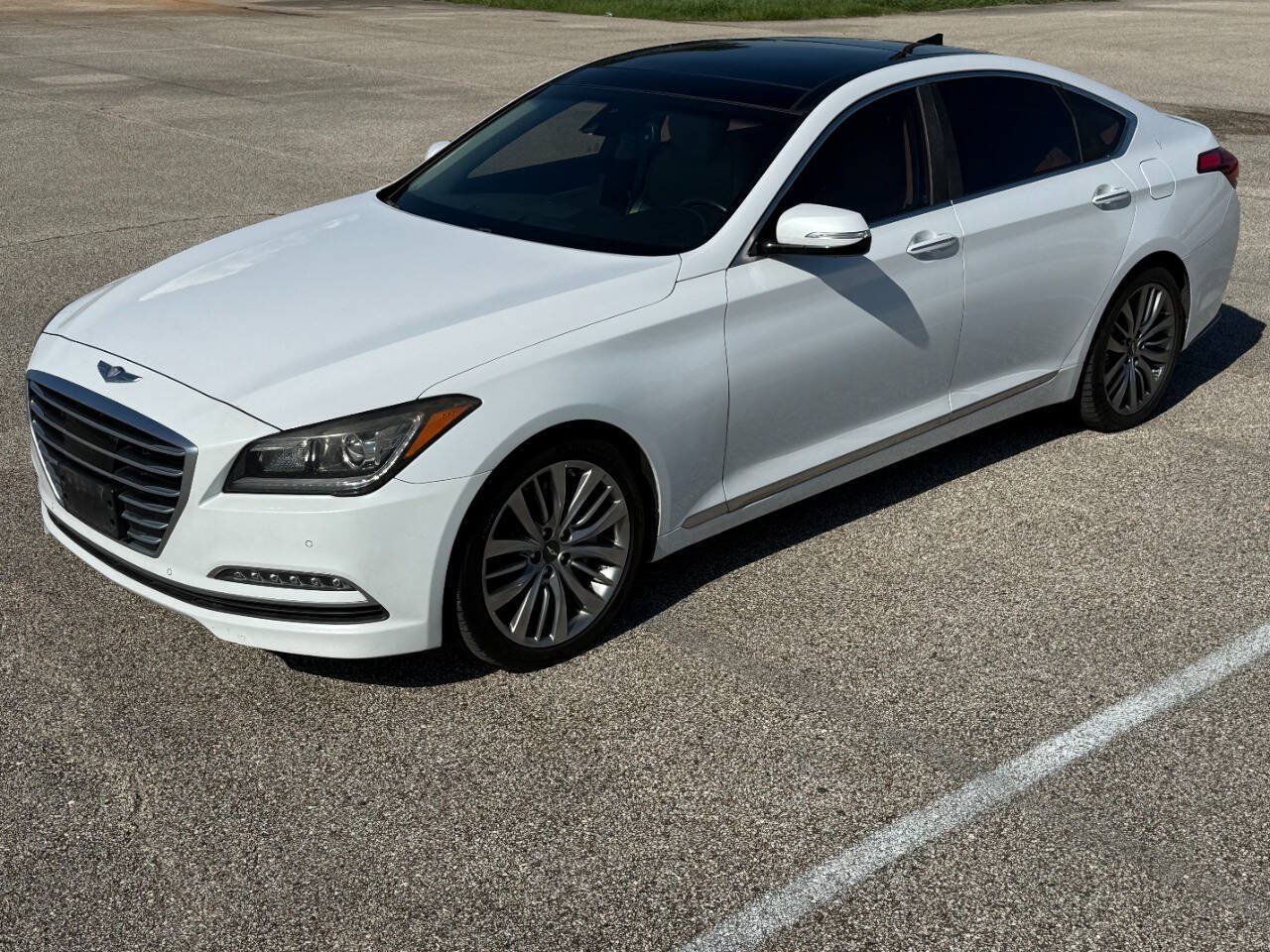 Used 2015 Hyundai Genesis 5.0 RWD image 1